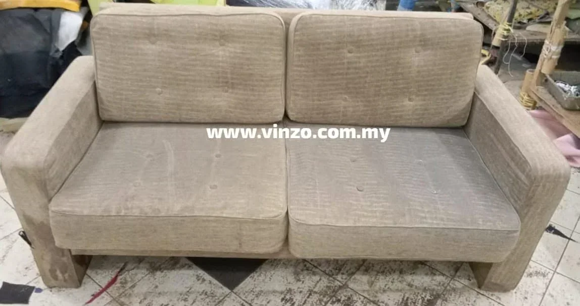 Sofa before restoration, project 06